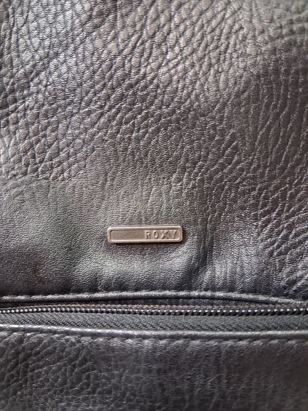 Y2K Roxy Black Leather Shoulder Bag - Picture 3 of 5